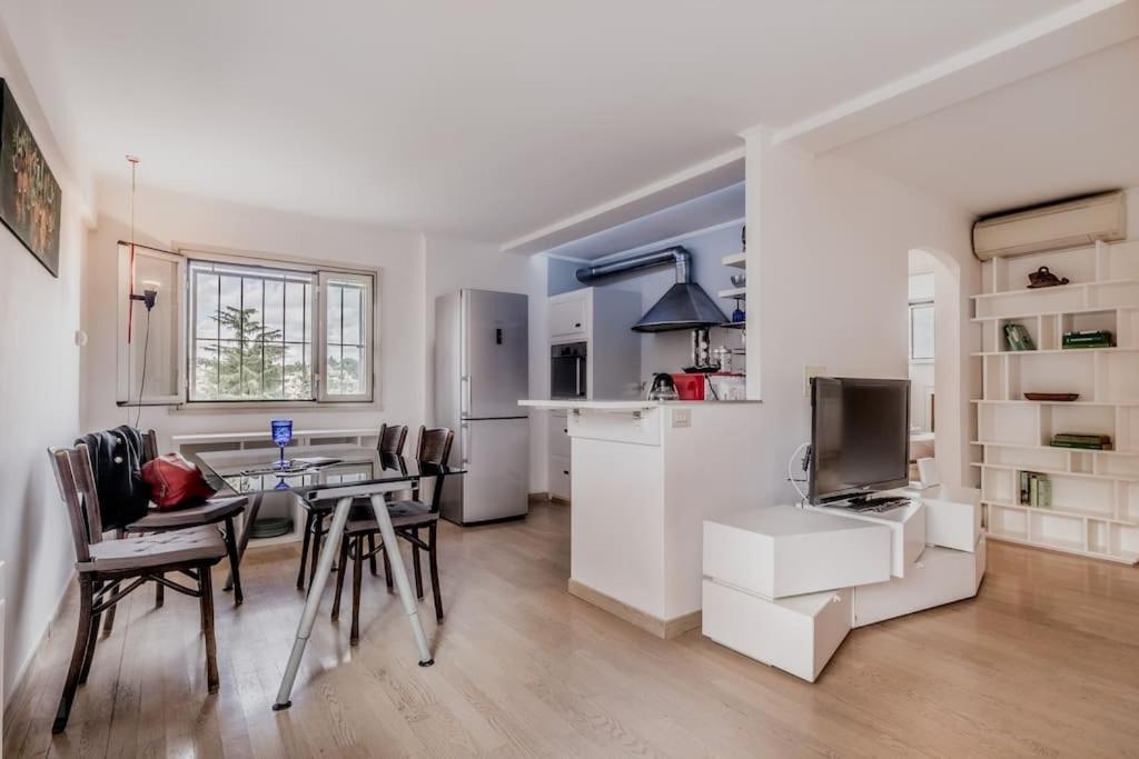 Apartment Rooftop Ponte Milvio